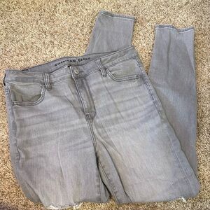 EUC American Eagle size 10 gray distressed hi-rise jegging jeans denim